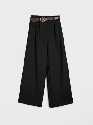 Sinsay - Spodnie wide leg z paskiem z domieszką wiskozy - czarny
