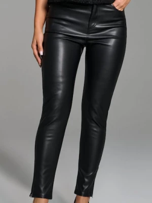 Sinsay - Spodnie z imitacji skóry - czarny