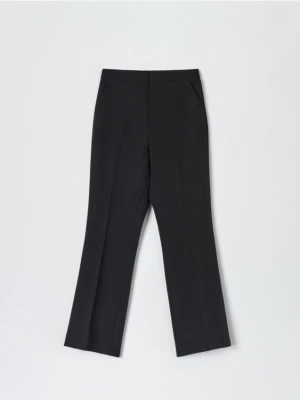 Sinsay - Spodnie z kieszeniami - czarny