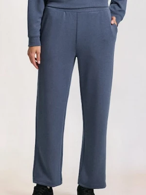 Sinsay - Spodnie z miękkiej dzianiny Soft Touch z dodatkiem wiskozy - niebieski