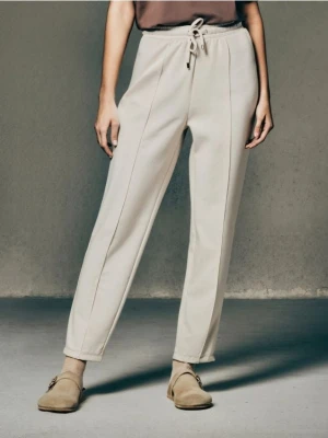 Sinsay - Spodnie z przeszytym kantem - beżowy