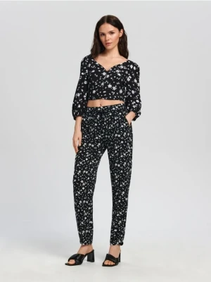 Sinsay - Spodnie z wiązaniem - czarny