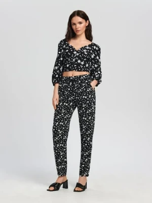 Sinsay - Spodnie z wiązaniem - czarny