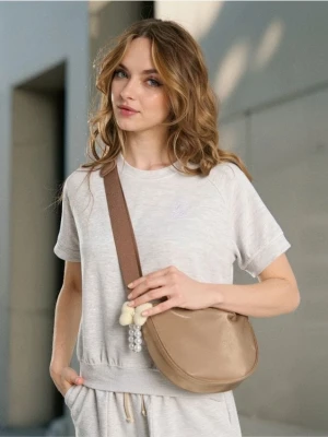 Sinsay - Sportowa listonoszka z szerokim paskiem - beżowy