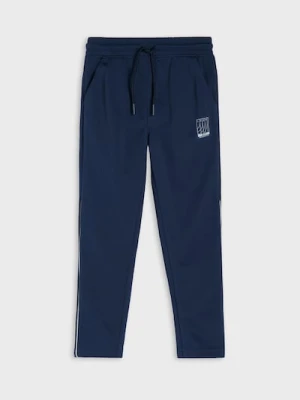 Sinsay - Sportowe spodnie jogger z odblaskowym nadrukiem Active - granatowy