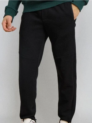 Sinsay - Strukturalne spodnie regular fit - czarny