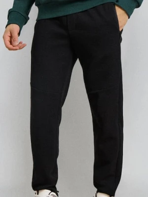 Sinsay - Strukturalne spodnie regular fit - czarny