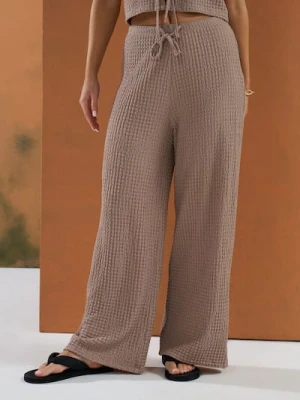 Sinsay - Strukturalne spodnie wide leg - brązowy