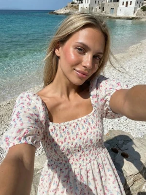 Sinsay - Sukienka maxi z bufiastym rękawem w kwiaty - wielobarwny