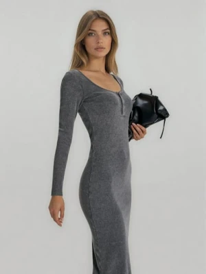Sinsay - Sukienka midi z guzikami przy dekolcie - szary