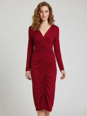 Sinsay - Sukienka midi z ozdobnym drapowaniem z przodu - czerwony