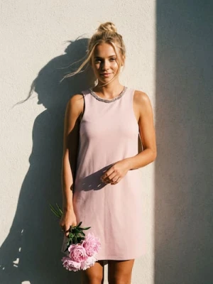 Sinsay - Sukienka mini z ozdobnymi dżetami przy dekolcie - różowy