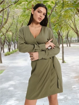 Sinsay - Sukienka mini z wiązaniem - zielony