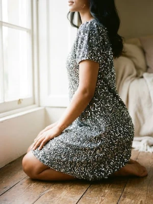 Sinsay - Sukienka z cekinami - srebrny