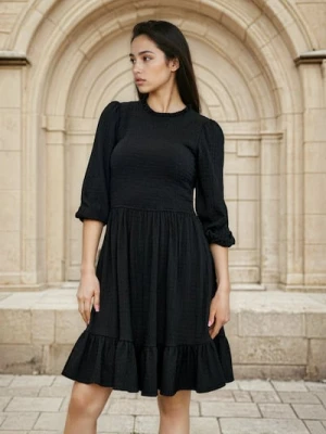 Sinsay - Sukienka z marszczeniami i falbanką - czarny