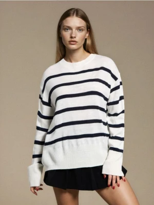 Sinsay - Sweter w paski - biały