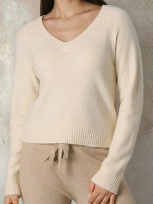 Sinsay - Sweter z dekoltem V - kremowy