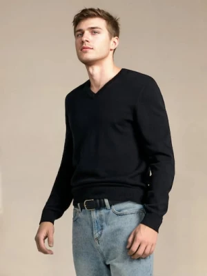 Sinsay - Sweter z dekoltem w serek - czarny