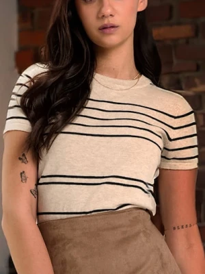 Sinsay - Sweter z krótkim rękawem w paski - wielobarwny