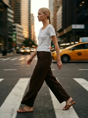 Sinsay - Swetrowa bluzka z krótkim rękawem i wiskozą - wielobarwny