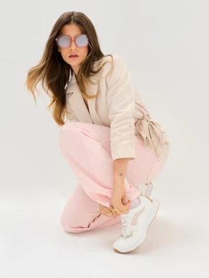 Sinsay - Sznurowane sneakersy z imitacji skóry - kremowy