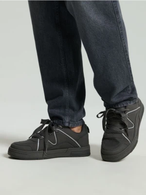 Sinsay - Sznurowane sneakersy z imitacji skóry - szary