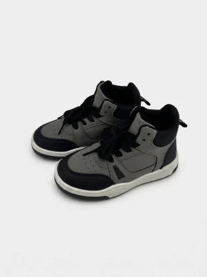 Sinsay - Sznurowane sneakersy za kostkę - wielobarwny