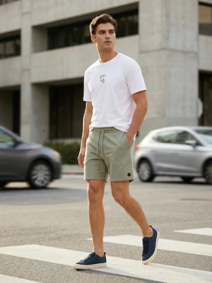 Sinsay - Szorty dresowe z wiązaniem - zielony