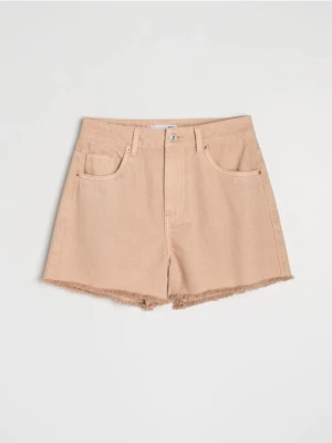 Sinsay - Szorty jeansowe high waist - kremowy