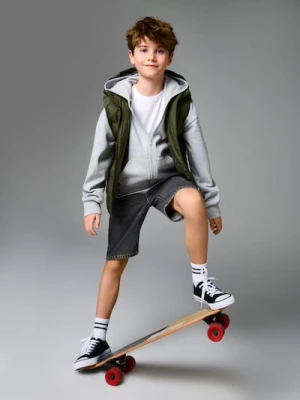 Sinsay - Szorty jeansowe straight z efektem sprania - szary