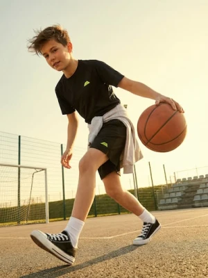 Sinsay - Szorty sportowe Active - czarny