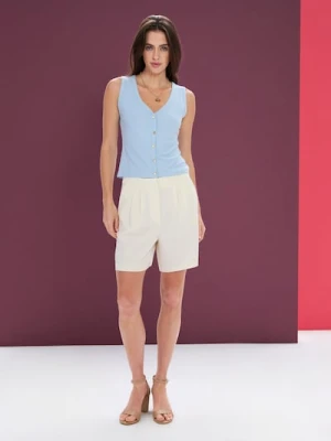 Sinsay - Szorty z zakładkami z domieszką wiskozy - kremowy