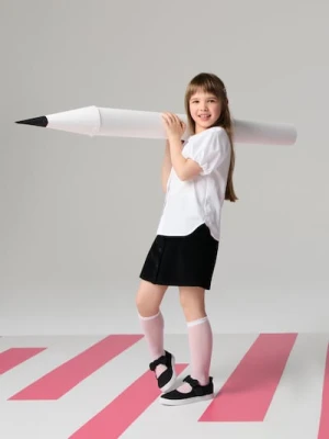 Sinsay - Sztruksowa spódnia z kieszeniami w serca - czarny