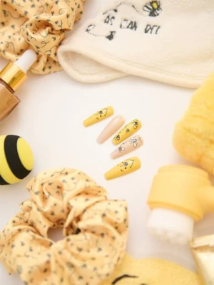 Sinsay - Sztuczne paznokcie ze wzorkiem Winnie the Pooh - wielobarwny