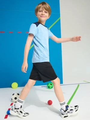 Sinsay - Szybkoschnące szorty sportowe z odblaskowym nadrukiem Active - czarny