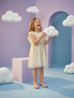 Sinsay - Tiulowa sukienka babydoll ze wzorem kwiatowym - wielobarwny