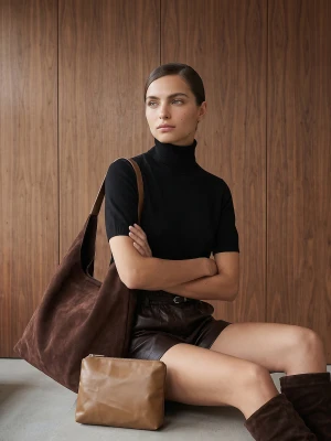Sinsay - Torba hobo z kosmetyczką, z imitacji zamszu - brązowy