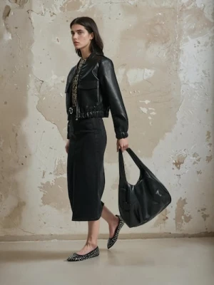 Sinsay - Torebka hobo w minimalistycznym stylu - czarny