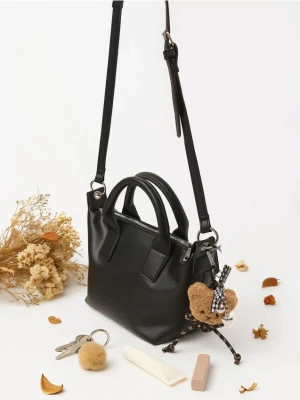 Sinsay - Torebka listonoszka z imitacji skóry - czarny