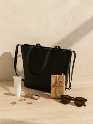 Sinsay - Torebka shopper z imitacji skóry - czarny