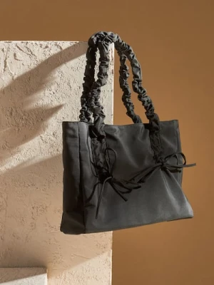 Sinsay - Torebka tote z dekoracyjnymi kokardami - czarny