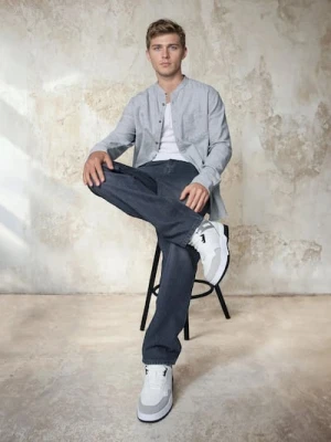 Sinsay - Trampki sznurowane za kostkę - biały