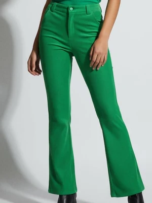 Sinsay - Welurowe spodnie z rozszerzanymi nogawkami typu dzwony - zielony