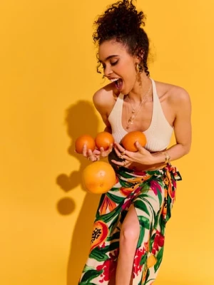 Sinsay - Wiskozowa kopertowa spódnica midi z roślinnym wzorem - wielobarwny