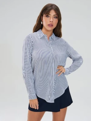 Sinsay - Wiskozowa koszula regular fit w pionowe paski - granatowy