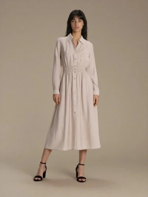 Sinsay - Wiskozowa koszulowa sukienka midi z ozdobnym marszczeniem - szary