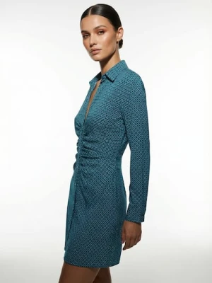 Sinsay - Wiskozowa koszulowa sukienka mini z marszczeniem - zielony