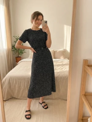 Zdjęcie produktu Sinsay - Wiskozowa sukienka midi z paskiem w groszki - wielobarwny