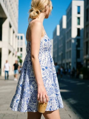 Sinsay - Wiskozowa sukienka mini na ramiączkach w stylu boho - wielobarwny