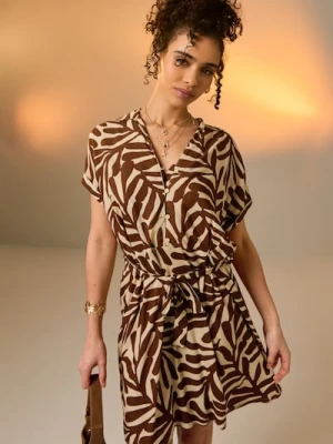 Sinsay - Wiskozowa sukienka mini z materiałowym paskiem - brązowy